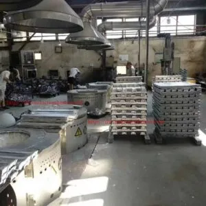 Aluminium melting furnace